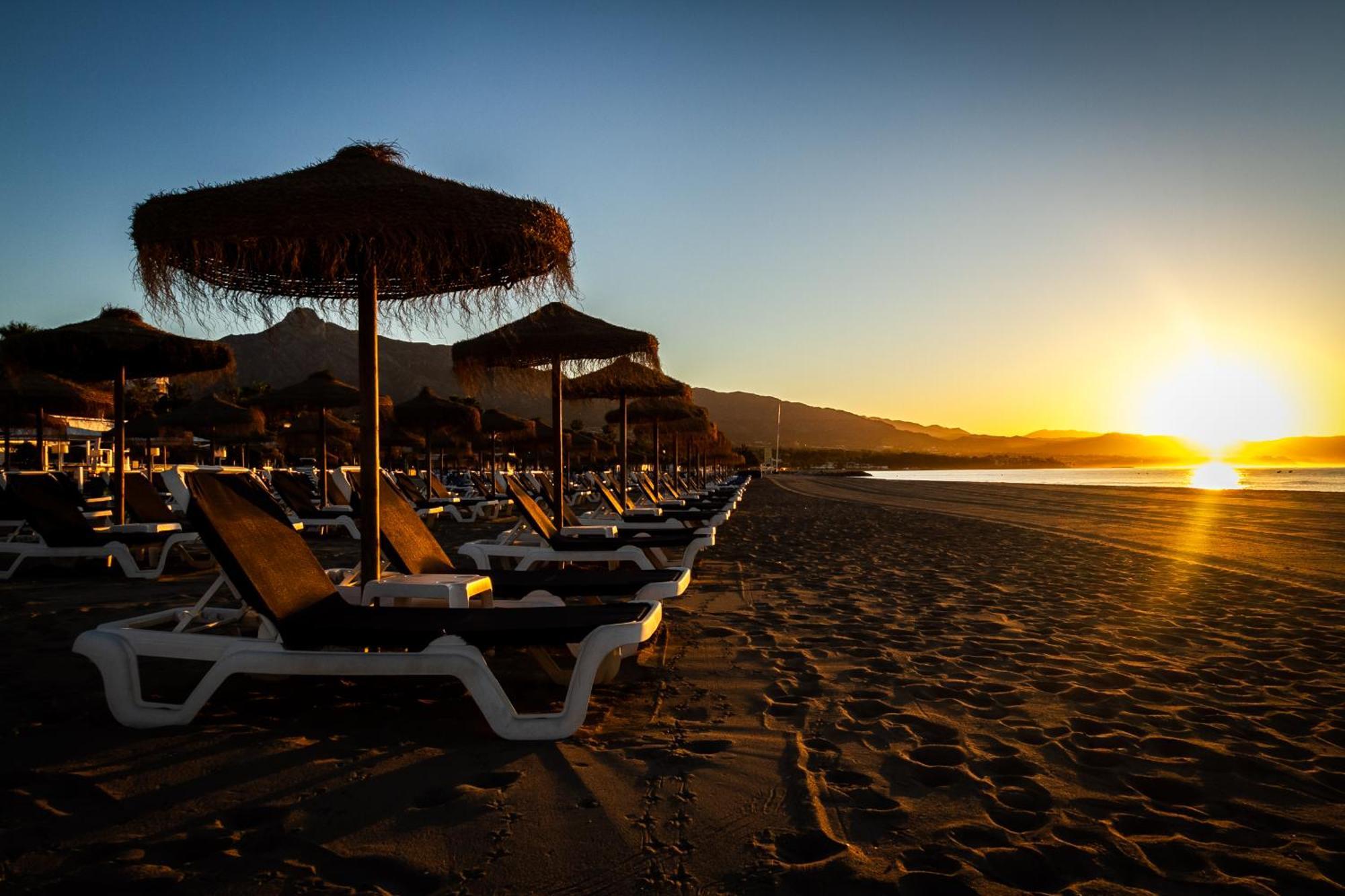 Marbella Banus Suites - Lily Playas Del Duque Banus Beach Apartment Extérieur photo